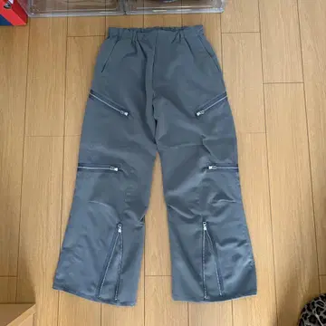 HARE 지퍼 달린 카고 팬츠