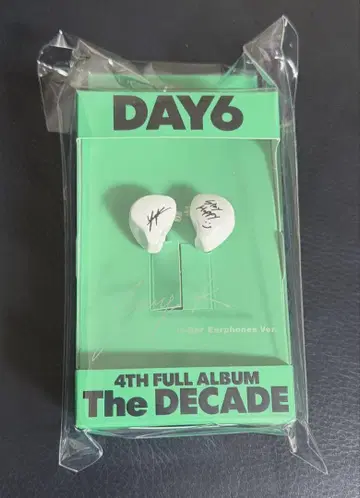DAY6 영케이 THE DECADE 인이어