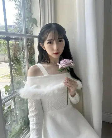 evelyn 오프숄더 퍼 니트 원피스