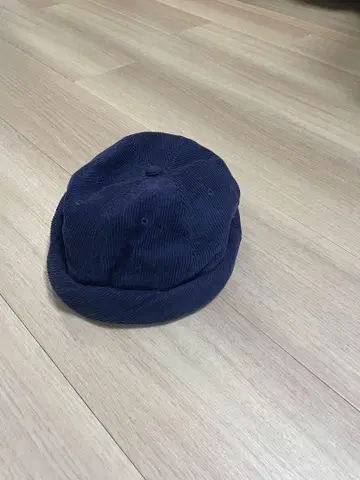 네이비 코듀로이 니트 모자 조절 기능 포함