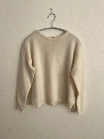 [프레임워크] 아이보리 백 지퍼 긴팔 니트