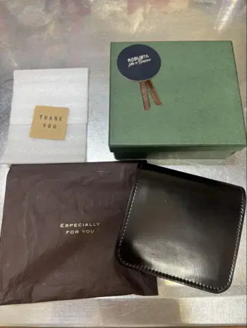 ROBUSTA 브라운 이단 접이식 지갑