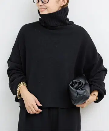 Neo Cropped 터틀넥 풀오버