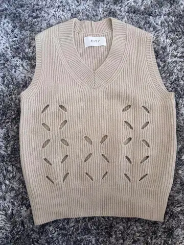 CITY 니트 베스트 베이지 1 studious 별주