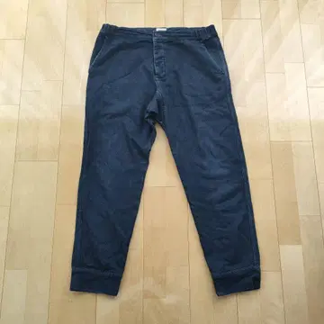 FOB Factory 다크 블루 조거 팬츠