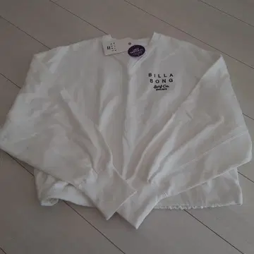BILLABONG 화이트 숏 기장 트레이닝복 M 사이즈