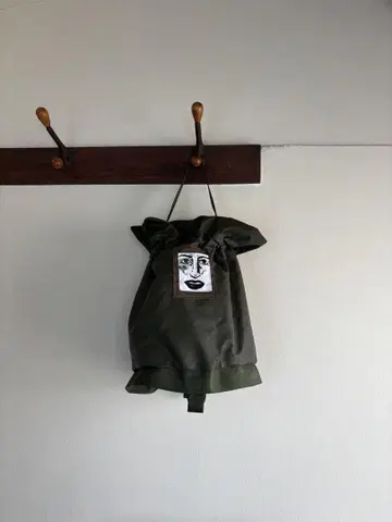 나카메구로 아쉬 파우치