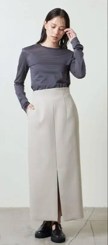마루 유나이티드 애로우즈 I라인 롱 스커트
