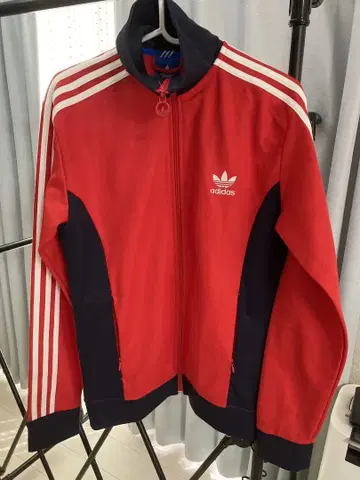adidas 빨간색 네이비 집업 자켓 새상품급!