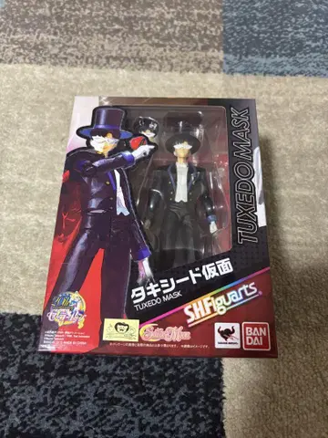 세일러문 턱시도 가면 S.H.Figuarts 피규아트 새상품