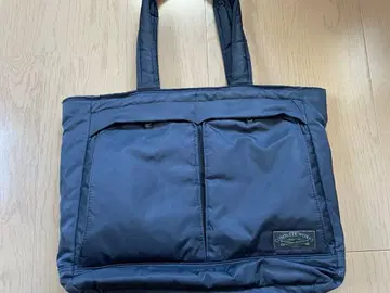 네이비 토트백 지퍼 포함