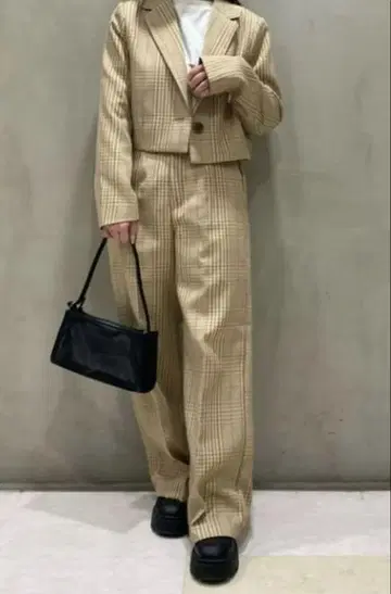 moussy 체크 셋업