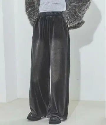 jeanasis*블리치 벨로아 와이드 팬츠*블랙