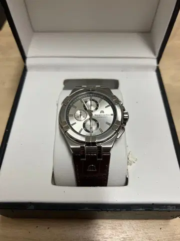 모리스 라크로아 AI1018-SS001-120-1 아이콘 크로노그래프