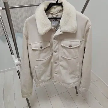 ZARA 보아 카라 부착 자켓 L 사이즈 크림색