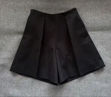 bow.a 보우에 턱 숏팬츠