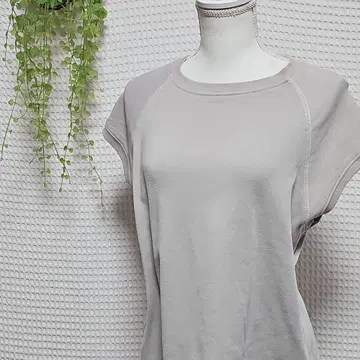 CLASSICAL ELF (M) 슬리브리스 숏 슬리브 맨투맨