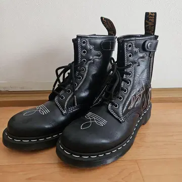 닥터마틴 고딕 아메리카나 8홀 UK 6