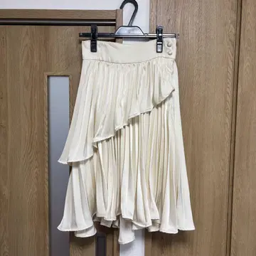 titty&co. 플리츠 랩스커트