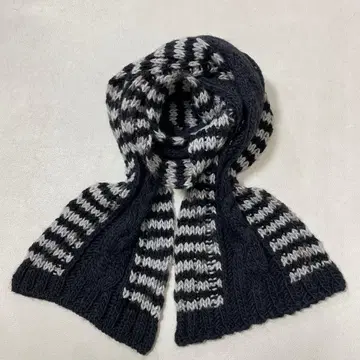 agnes b. 아네스베 보더 케이블 니트 머플러