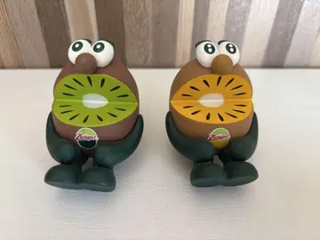 초대 Zespri 키위형 피규어 2체 세트 골드 그린