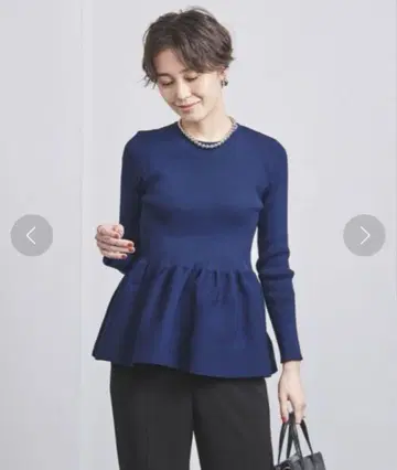 UNITED ARROWS 블루 네이비 페플럼 니트 긴팔 플레어 P