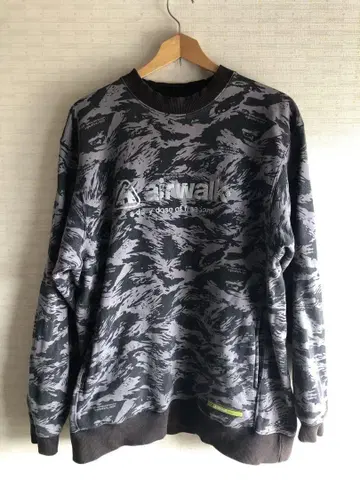 airwalk 빈티지 카모플라쥬 풀오버 스웨터