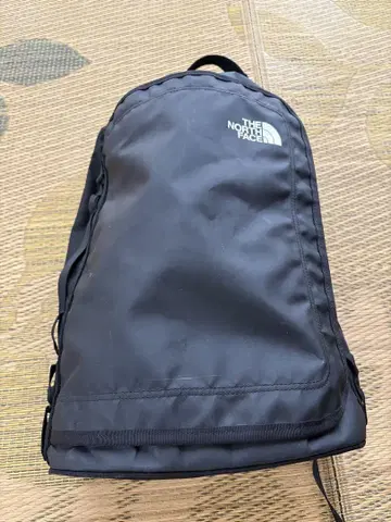 THE NORTH FACE 블랙 백팩