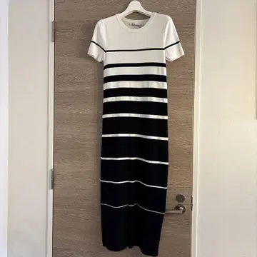 [ 새상품급 ] ZARA 스트라이프 반팔 롱 원피스