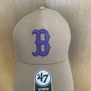 47 MVP 베이지 캡 B로고