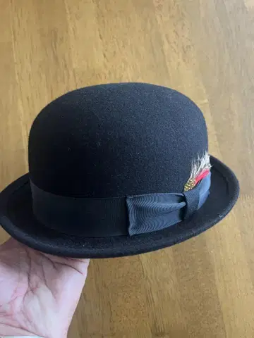 NEW YORK 햇 블랙 울 새상품급