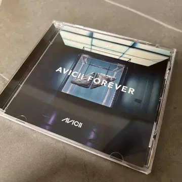 AVICII FOREVER
