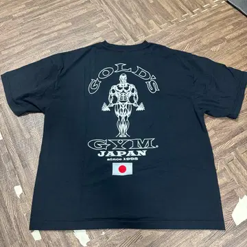GOLD'S GYM 블랙 T셔츠