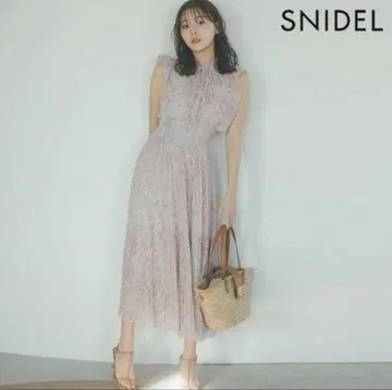 25주년 출시 스나이델 Sustainable 20주년 프린트 원피스 A
