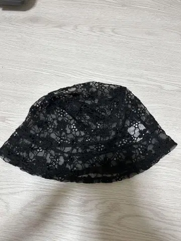바게트 블랙 레이스 버킷햇