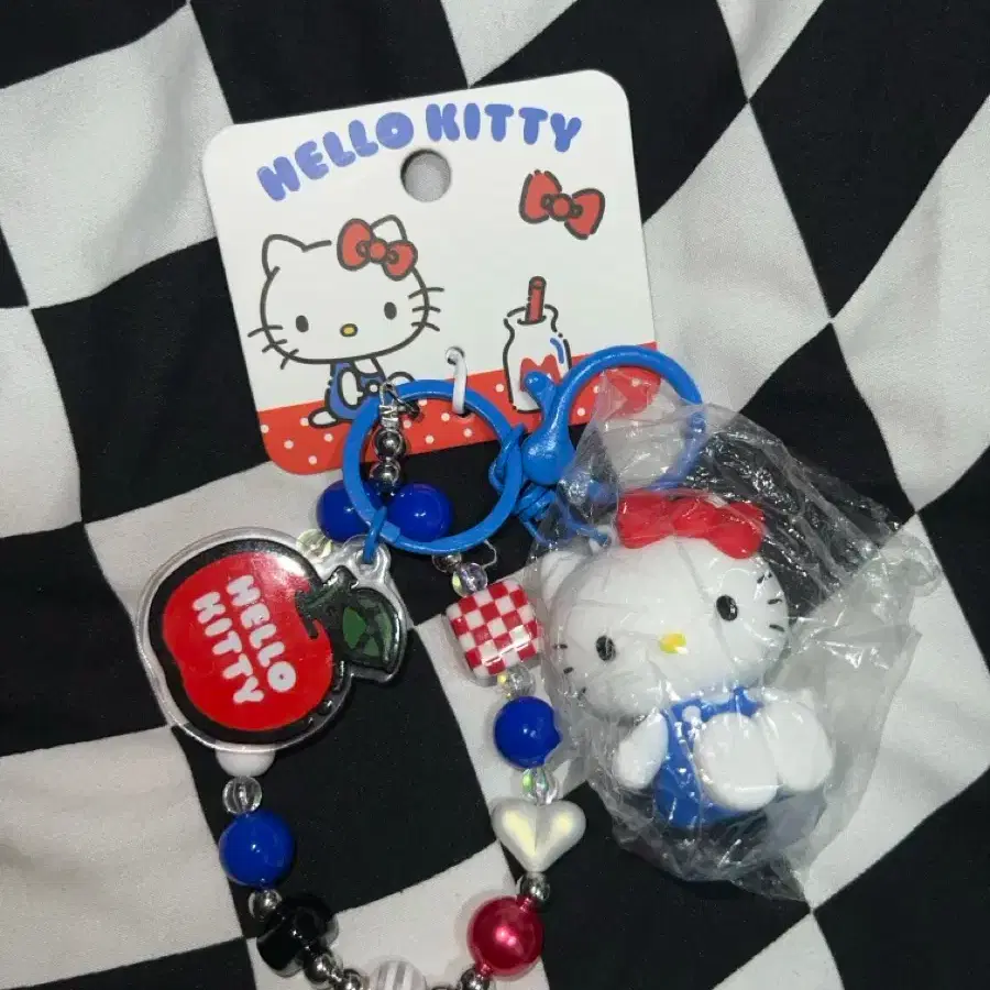 Hello Kitty Figure Bead Keyring