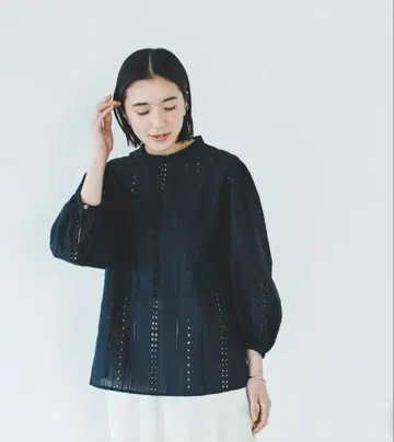 북유럽, 생활 잡화점 달콤하지 않은 어른의 레이스 블라우스 블랙