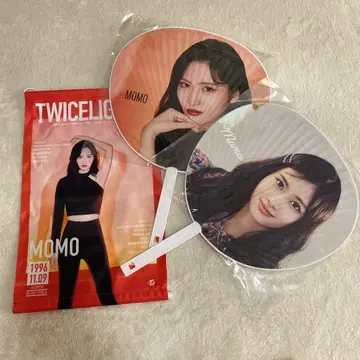 TWICELIGHT MOMO 부채 태피스트리 세트