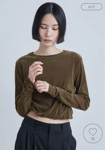 MIESROHE(미에스로에) 플로키 튤 나사 트위스트 T셔츠