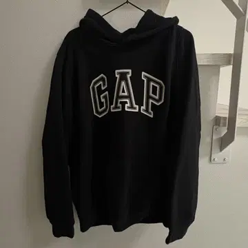 GAP 블랙 후드 부착 후드티