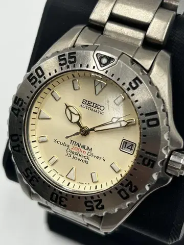 세이코 4S15-7000 스쿠버 25석 다이아쇼크