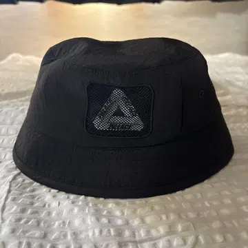 PALACE 블랙 버킷햇