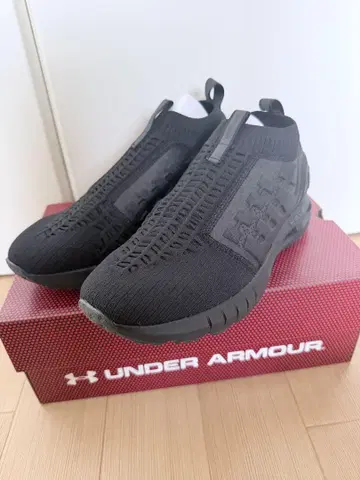 UNDER ARMOUR UAHOVR phantom slip 25.5cm