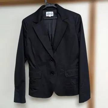 알파큐빅 블랙 테일러드 자켓