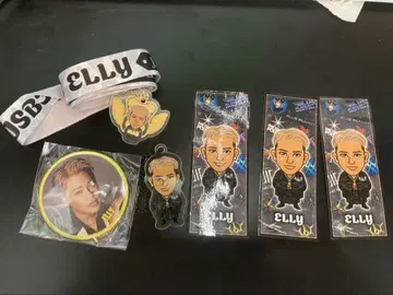 삼대째 FOREVER ONE 회장 가챠, 엔니치 ELLY 세트 판매