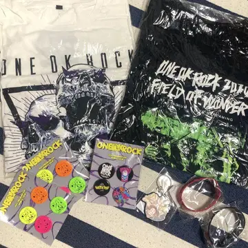 ONE OK ROCK 굿즈 세트 티셔츠 리스트 밴드 키링