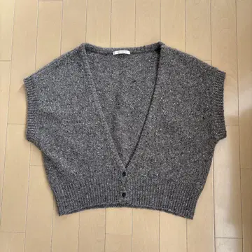 미사용 새상품 플라주 OLIVETTE 니트 베스트