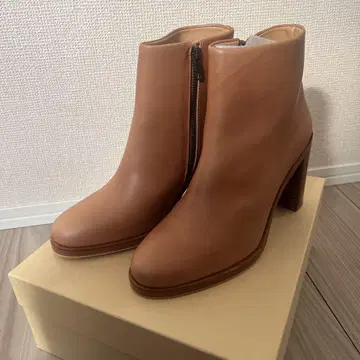 A.P.C 부츠