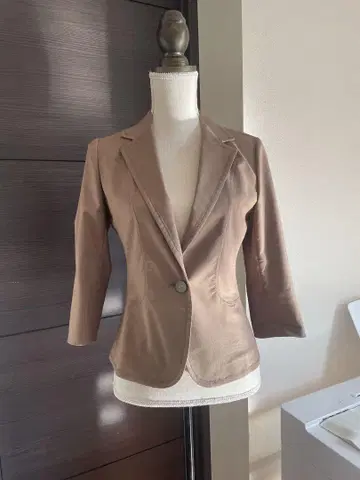 [ INED ] 브라운 테일러드 자켓 7부 소매