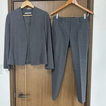 띠어리 럭스 노카라 자켓 팬츠 수트 셋업